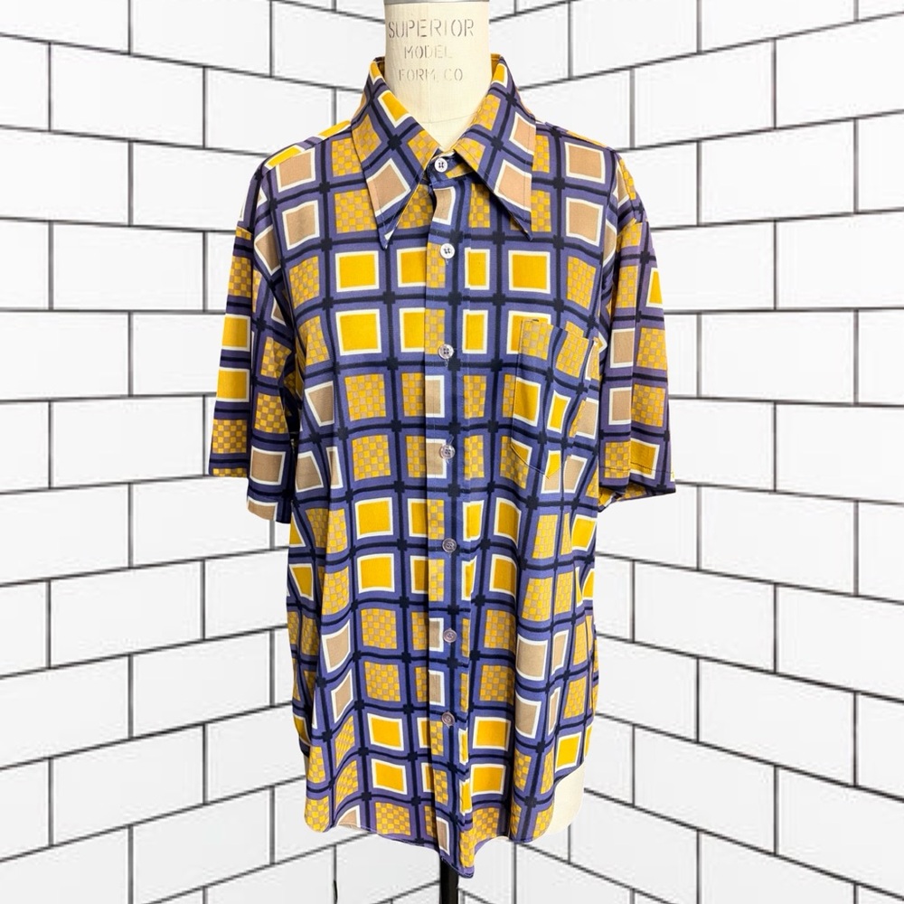 Vintage His Majesty Polyester Button Down Shirt Pointed Collar 70s Men's Size LG